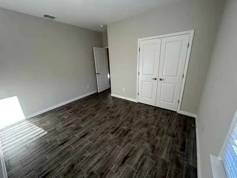 Spacious, unfurnished interior of a new home in Brookshire Green, Kingsland (Image 7).