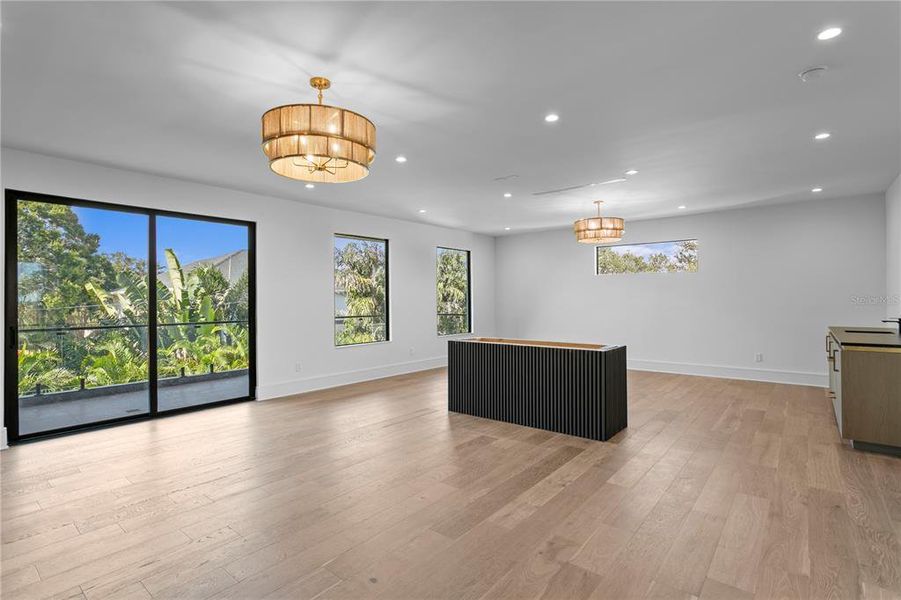 Furnished interior view inside a new home in Snell Isles, St. Petersburg (Image 57). Furnished interior view inside a new home in Snell Isles, St. Petersburg (Image 57).