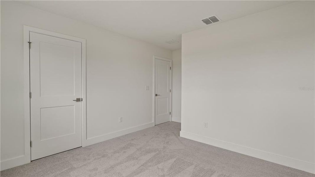 Spacious, unfurnished interior of a new home in Trailside, Mount Dora (Image 23).