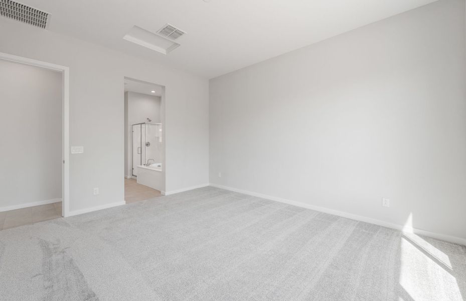Spacious, unfurnished interior of a new home in Jorde Farms, Queen Creek (Image 28).