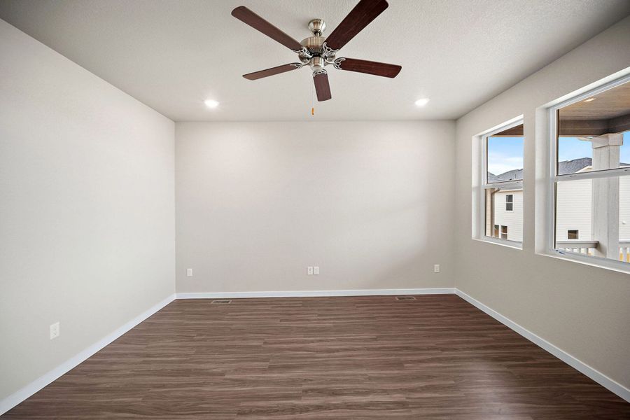 Spacious, unfurnished interior of a new home in Ridge at Lorson Ranch, Colorado Springs (Image 20).