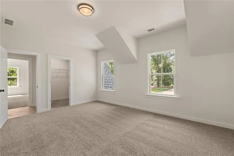 Spacious, unfurnished interior of a new home in , Flowery Branch (Image 52).