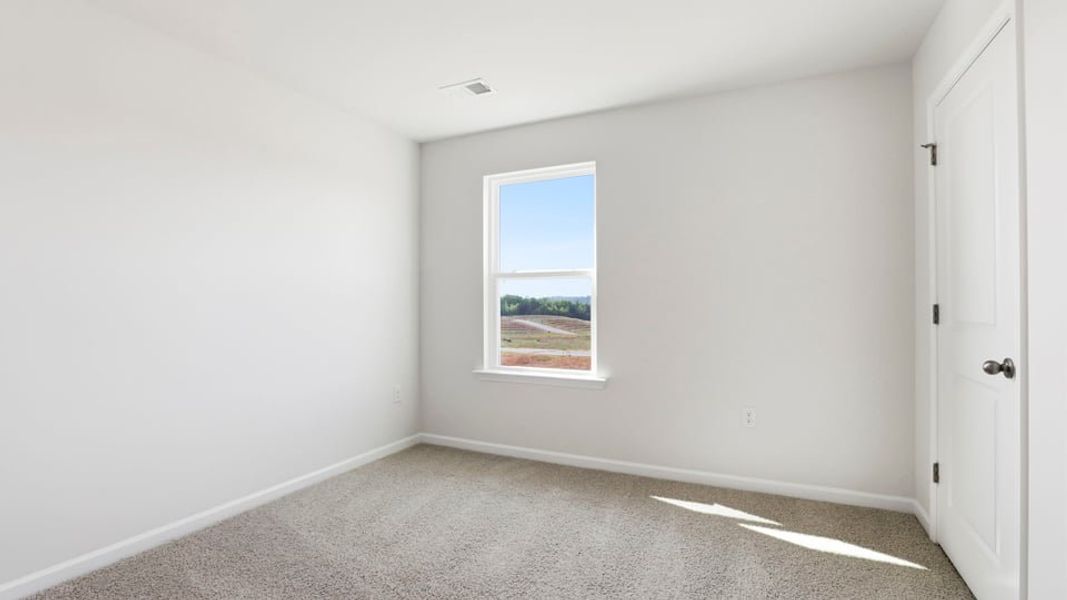 Spacious, unfurnished interior of a new home in Baxter Village, Boiling Springs (Image 28).
