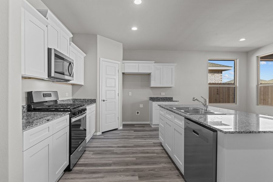 Representative furnished interior of a home built from the Starkville by D.R. Horton in Yukon Ridge, Odessa (Image 5). Representative furnished interior of a home built from the Starkville by D.R. Horton in Yukon Ridge, Odessa (Image 5).