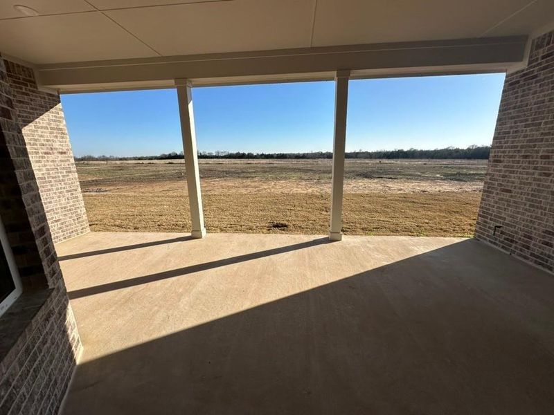 Exterior details and patio area of a home in Fannin Ranch, Leonard (Image 11).