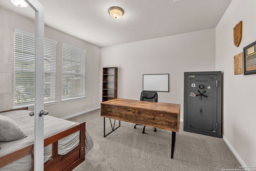 Furnished interior view inside a new home in Saddle Creek Ranch, Cibolo (Image 6). Furnished interior view inside a new home in Saddle Creek Ranch, Cibolo (Image 6).