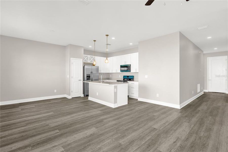 Spacious, unfurnished interior of a new home in , Sanford (Image 23).