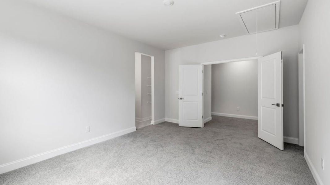 Spacious, unfurnished interior of a new home in Briargate, Fountain Inn (Image 29).