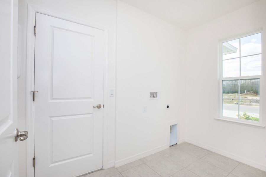 Representative unfurnished interior of a home built from the Victoria by Maronda Homes in Cassie Oaks, Jacksonville (Image 17).