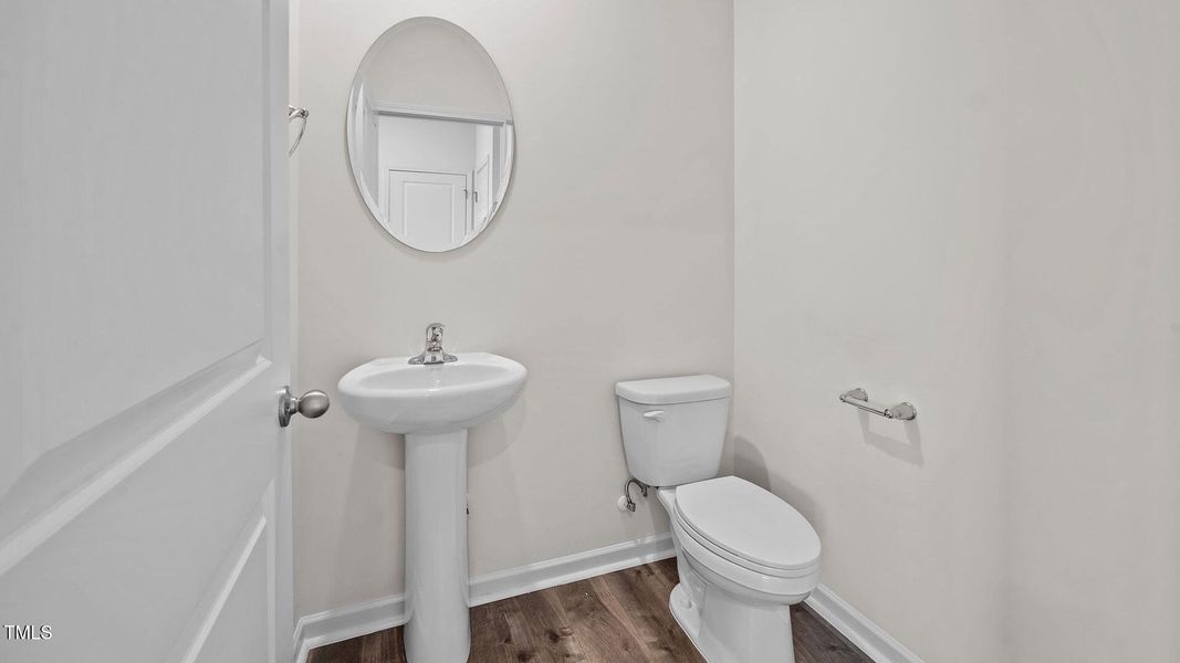 1121 Middlecrest Drive 1121 Middlecrest Drive