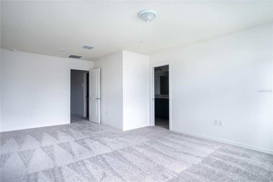 Spacious, unfurnished interior of a new home in , Oakland (Image 16). Spacious, unfurnished interior of a new home in , Oakland (Image 16).