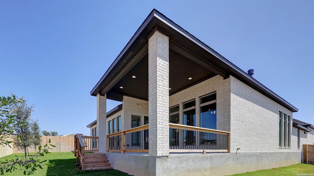 Exterior details and patio area of a home in Ladera, San Antonio (Image 21).