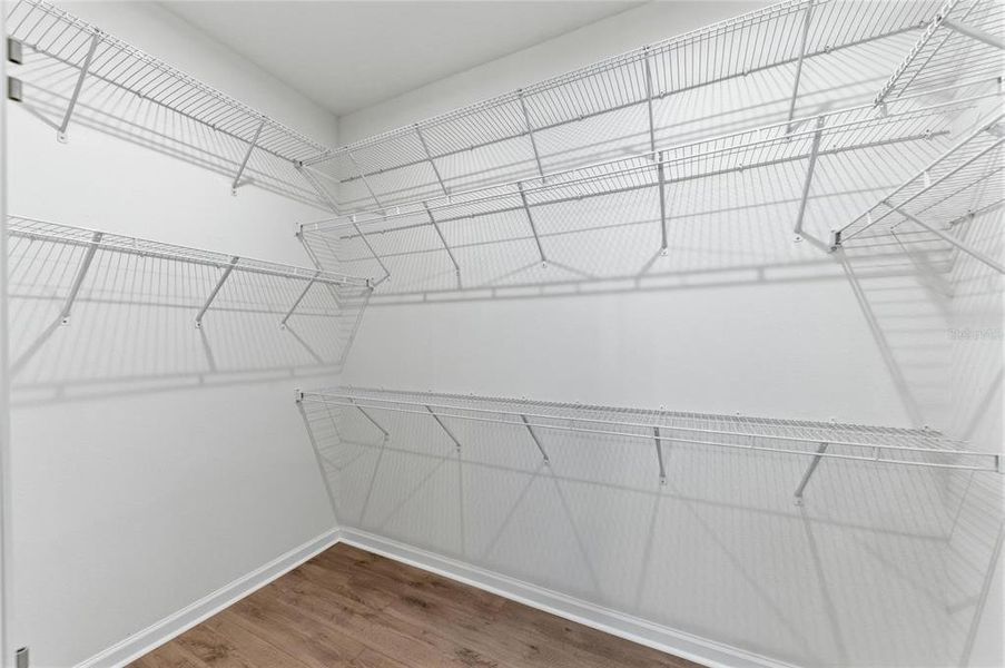 Spacious, unfurnished interior of a new home in , Venice (Image 36).