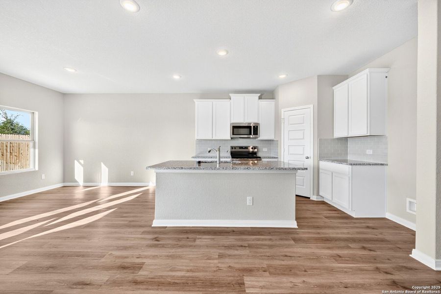 Furnished interior view inside a new home in Paloma Park, Converse (Image 12). Furnished interior view inside a new home in Paloma Park, Converse (Image 12).