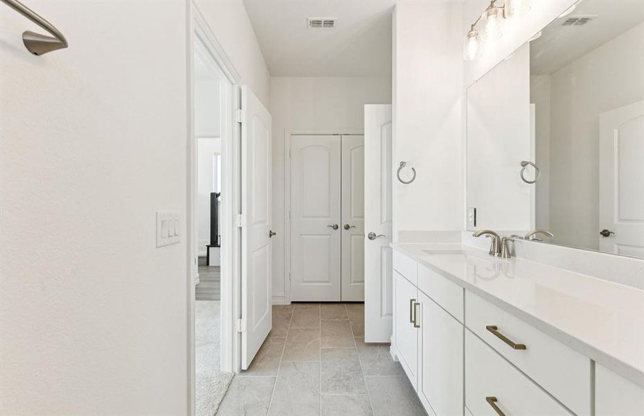 Owner's bath Owner's bath