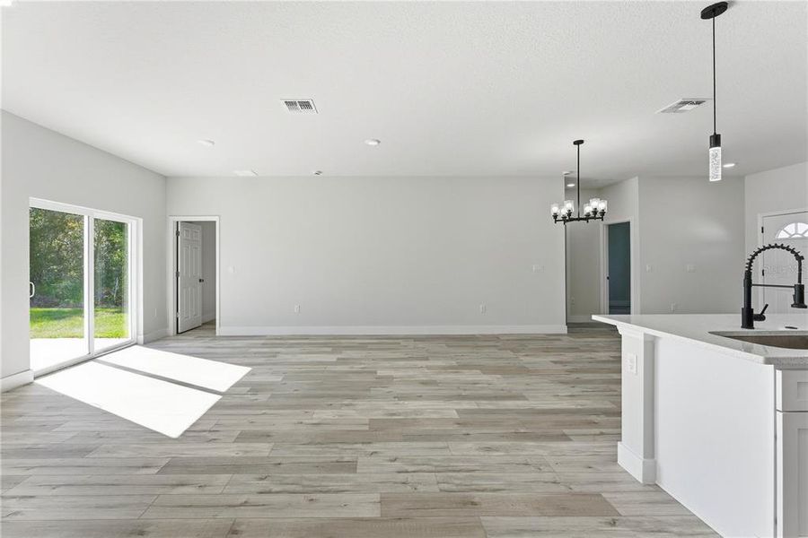 Spacious, unfurnished interior of a new home in , Ocala (Image 30).