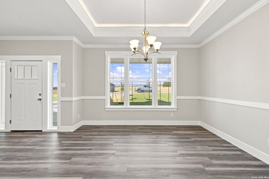 Spacious, unfurnished interior of a new home in Las Palomas Country Club Estates, La Vernia (Image 42).