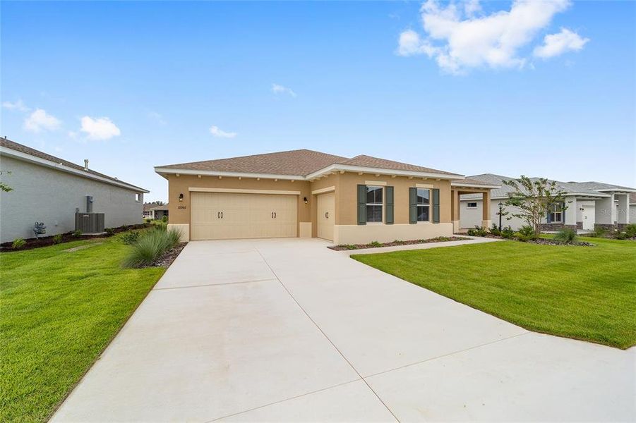 Exterior details and patio area of a home in , Ocala (Image 20). Exterior details and patio area of a home in , Ocala (Image 20).