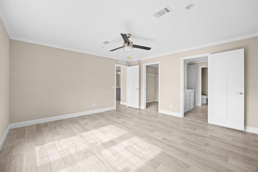 Spacious, unfurnished interior of a new home in , Okeechobee (Image 16).
