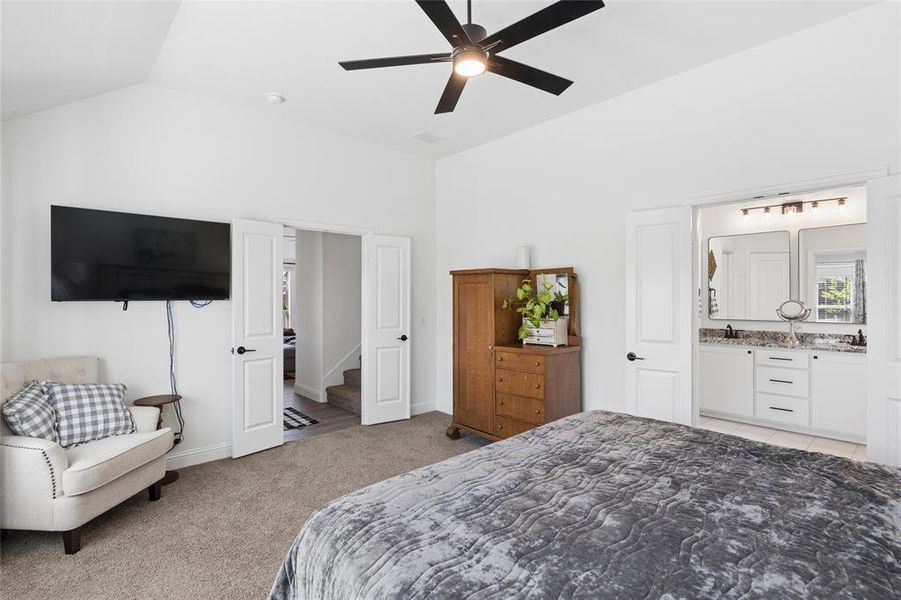 Furnished interior view inside a new home in , Fort Worth (Image 7).