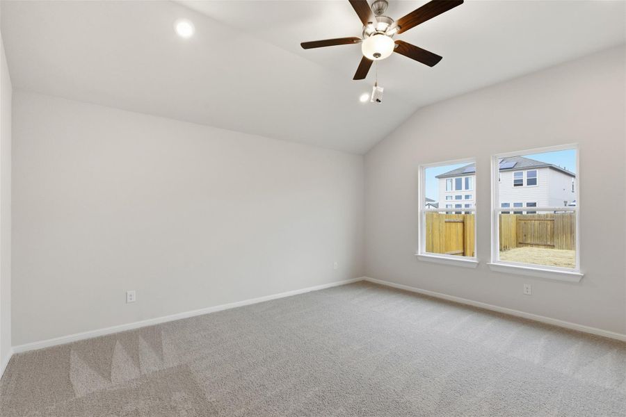 Spacious, unfurnished interior of a new home in Butler Farms, Liberty Hill (Image 14).