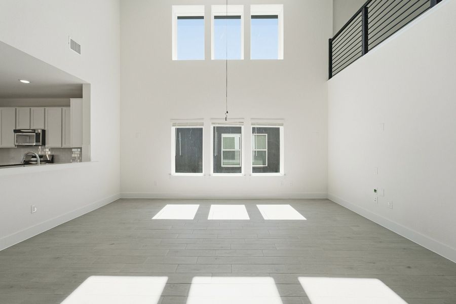 Spacious, unfurnished interior of a new home in Red Hawk Landing, San Antonio (Image 25).