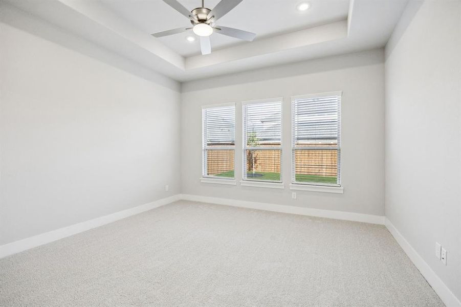 Spacious, unfurnished interior of a new home in Dove Hollow, Waxahachie (Image 20). Spacious, unfurnished interior of a new home in Dove Hollow, Waxahachie (Image 20).