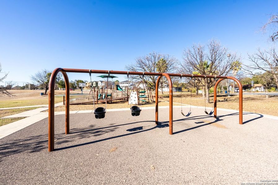 Community amenities in , San Antonio (Image 49).