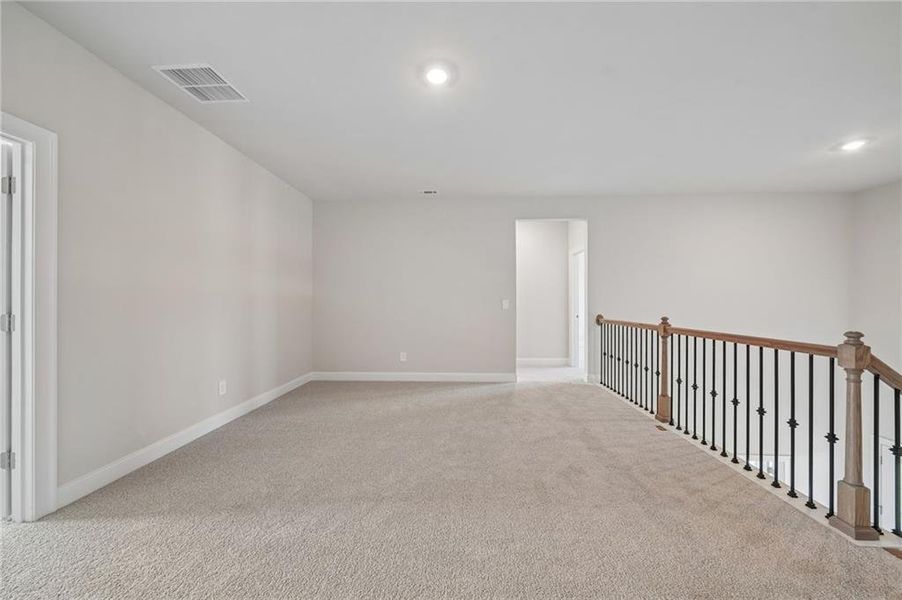 Spacious, unfurnished interior of a new home in River Pointe, Monroe (Image 47).