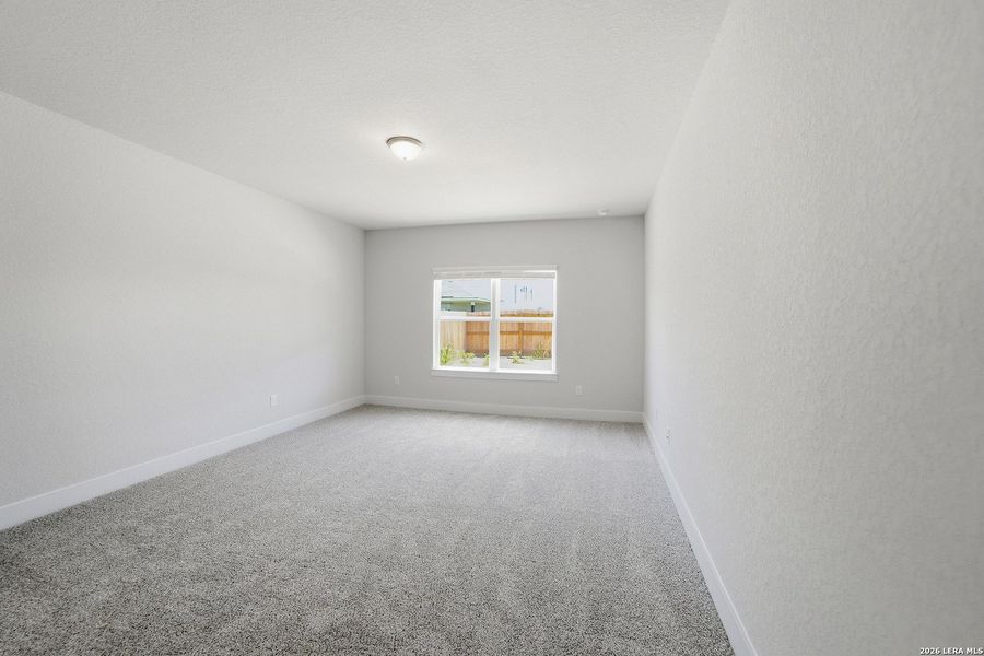 Spacious, unfurnished interior of a new home in Red Hawk Landing, San Antonio (Image 18).