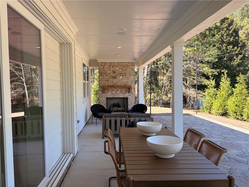 Exterior details and patio area of a home in Windsor Court, Fayetteville (Image 23).