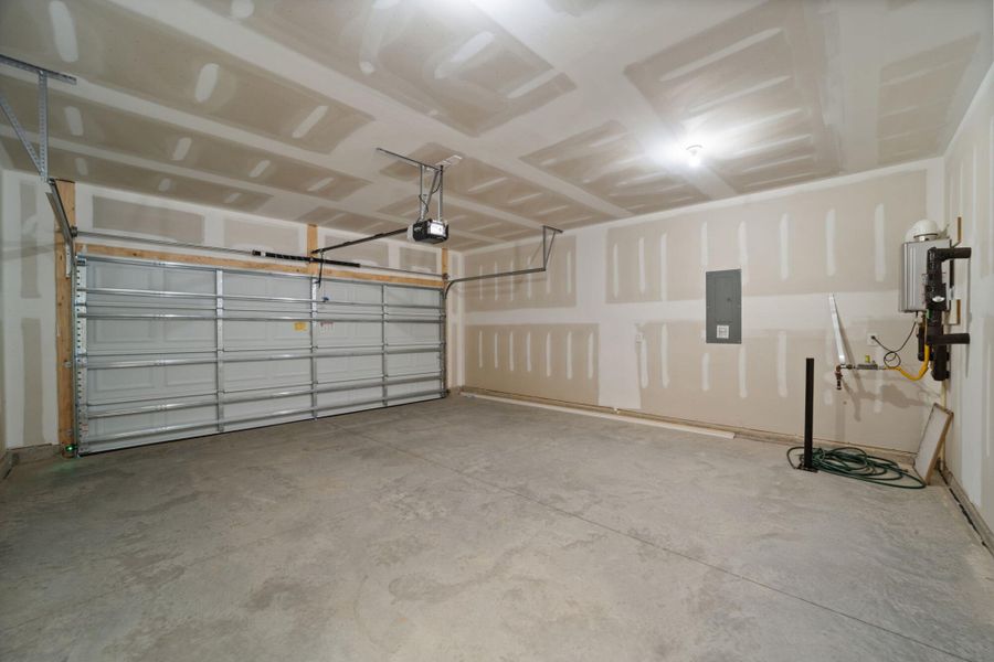 Spacious, unfurnished interior of a new home in Hopewell Garden, Winston-Salem (Image 23).