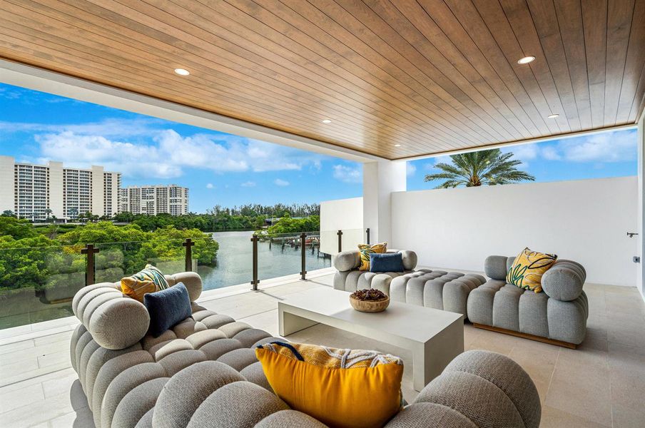 mls_BALCONY_2_LEFT mls_BALCONY_2_LEFT