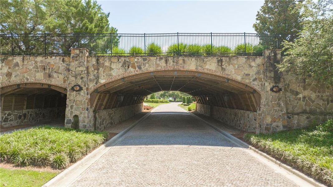 Image 86 of a home in .