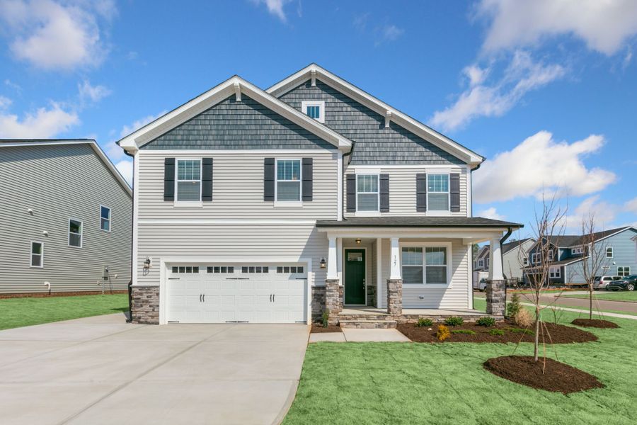 Voyageur - shown with Craftsman exterior elevation Voyageur - shown with Craftsman exterior elevation