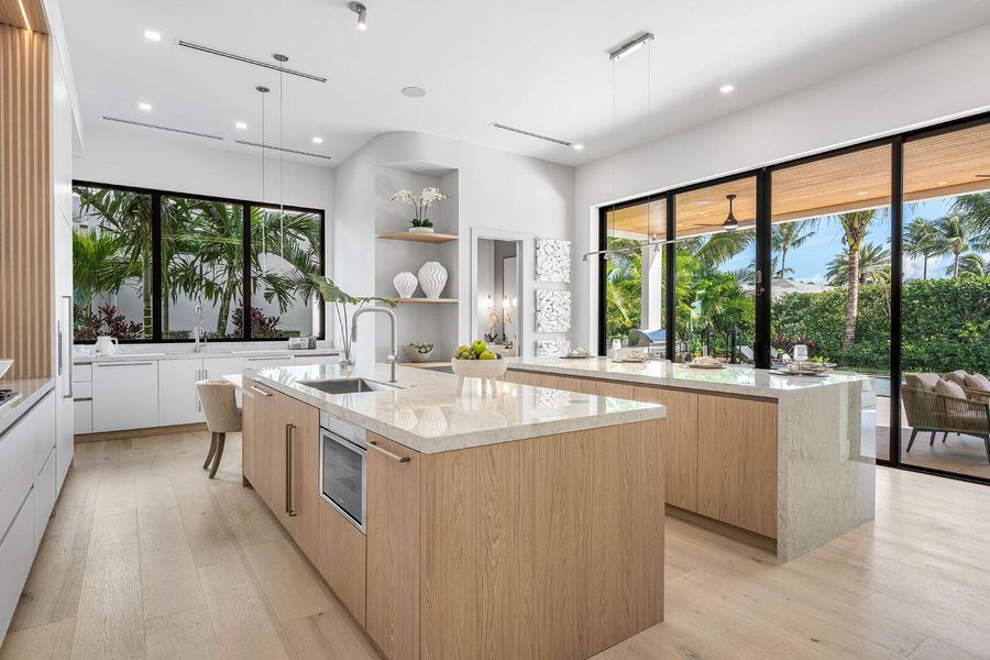 2240_Date_Palm_Road_17