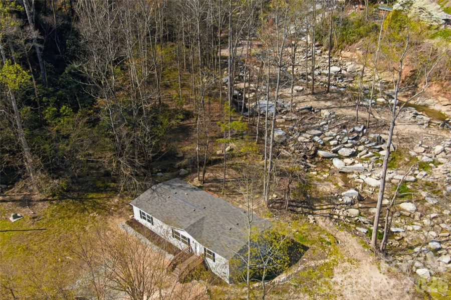 Impressive creek bed Impressive creek bed