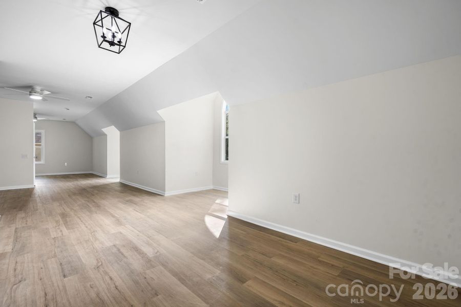 Spacious, unfurnished interior of a new home in , Granite Falls (Image 34).