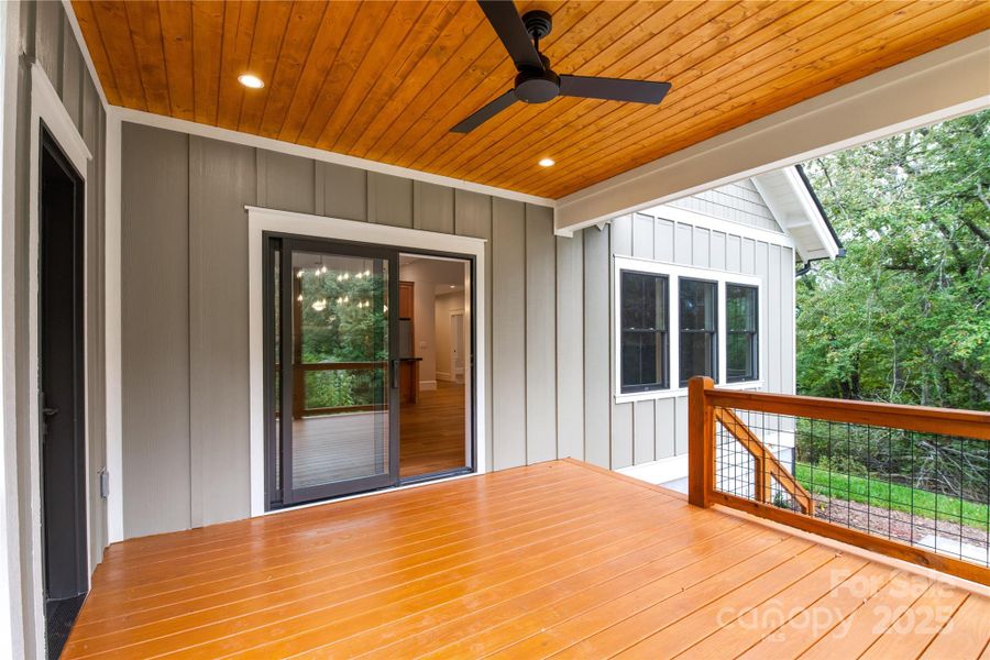 Image 22 of a home in .