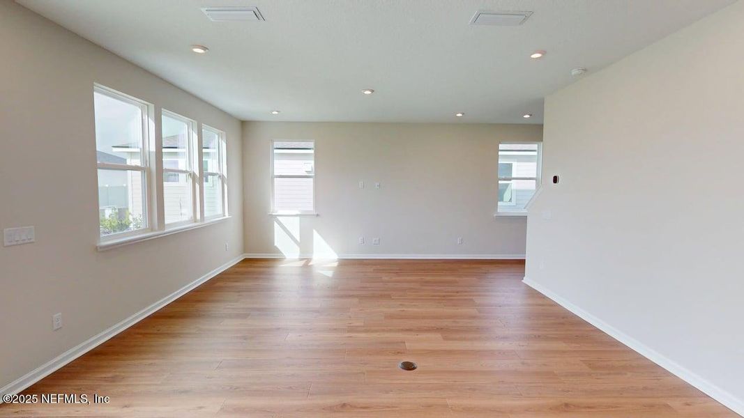 Spacious, unfurnished interior of a new home in Lakes at Bella Lago, Green Cove Springs (Image 12). Spacious, unfurnished interior of a new home in Lakes at Bella Lago, Green Cove Springs (Image 12).