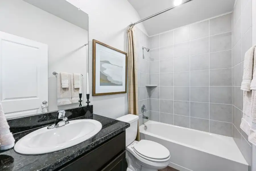 Furnished interior view inside a new home in Madero 50s, Fort Worth (Image 19).