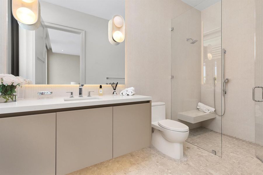 Guest Bath 1