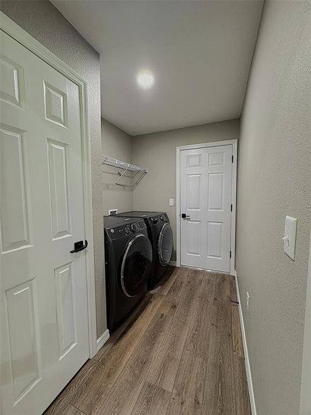 Furnished interior view inside a new home in , Ocala (Image 10).