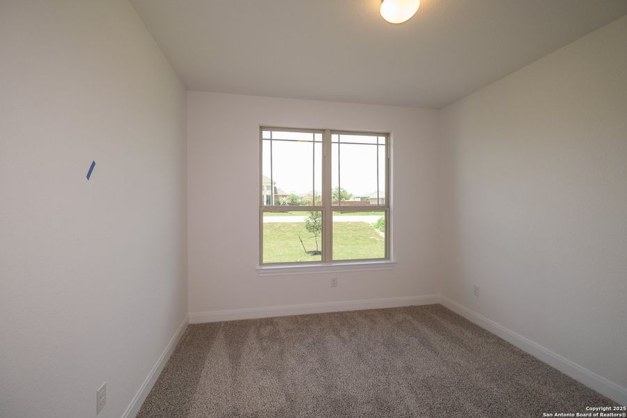 Spacious, unfurnished interior of a new home in Everly Estates, San Antonio (Image 13).