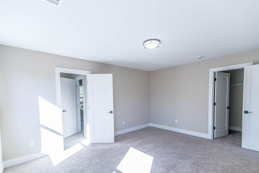 Spacious, unfurnished interior of a new home in Creekside, Decatur (Image 20).