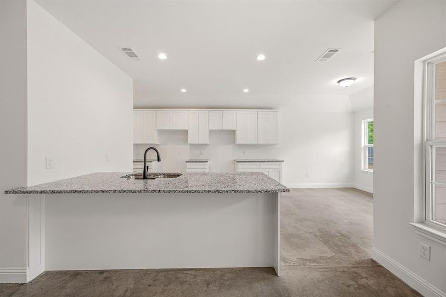 Furnished interior view inside a new home in , Weatherford (Image 11).
