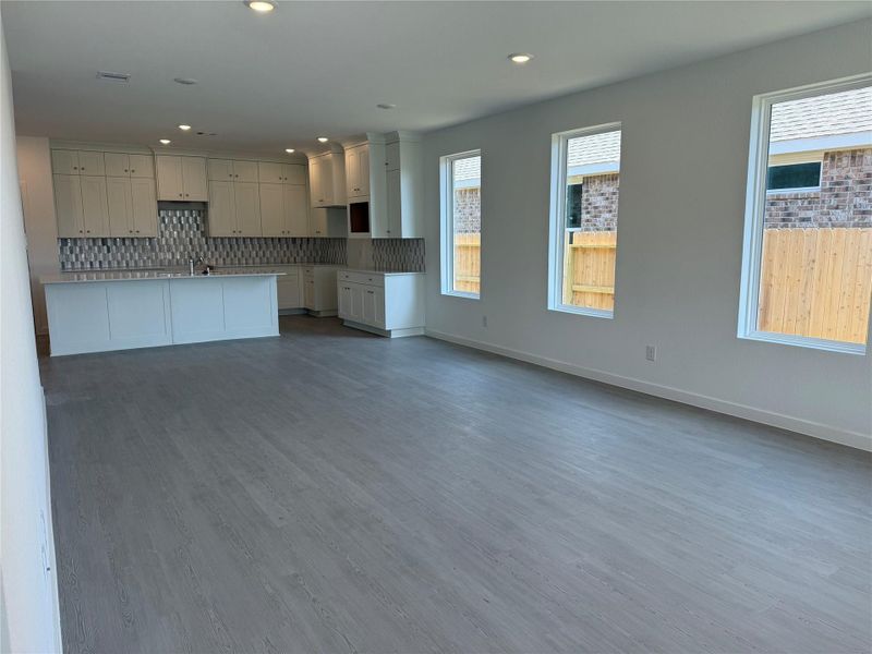 *Pics are not of actual home. They are a representative of a home of the same floor plan* *Pics are not of actual home. They are a representative of a home of the same floor plan*