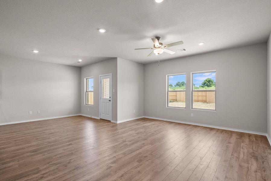 Spacious, unfurnished interior of a new home in Windcress, Cove (Image 16). Spacious, unfurnished interior of a new home in Windcress, Cove (Image 16).