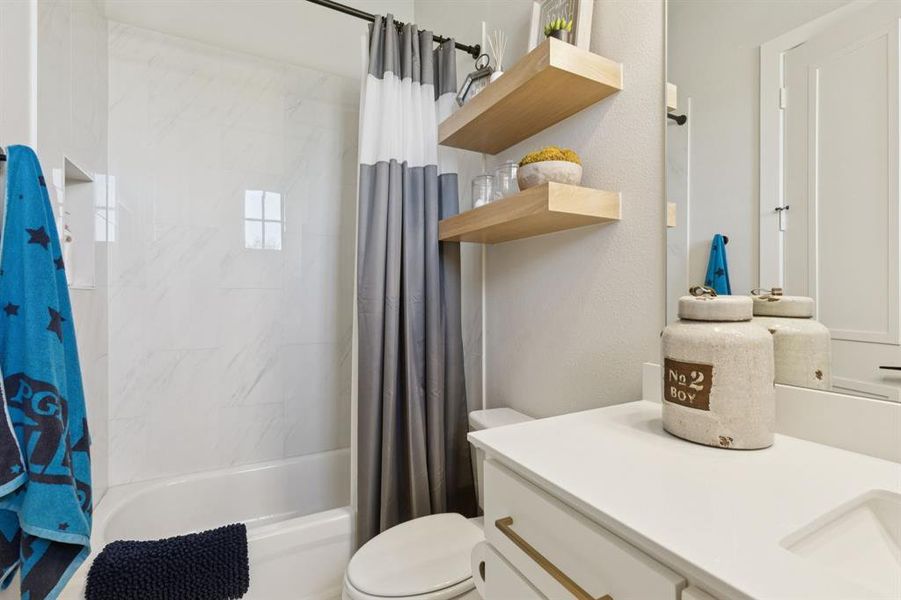 Furnished interior view inside a new home in , Gunter (Image 6). Furnished interior view inside a new home in , Gunter (Image 6).