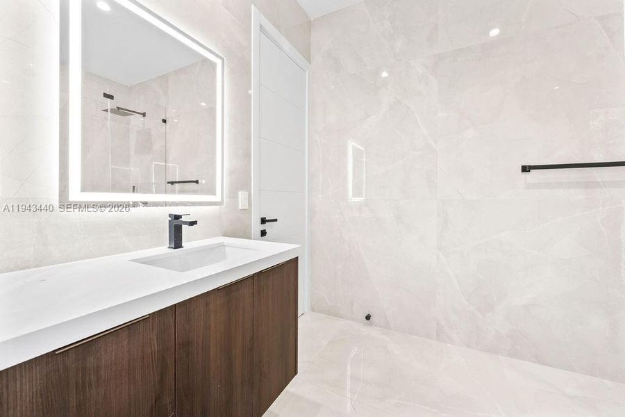 Furnished interior view inside a new home in , Fort Lauderdale (Image 14). Furnished interior view inside a new home in , Fort Lauderdale (Image 14).